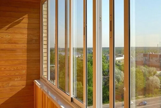 Холодное остекление балкона алюминиевыми окнами в Мытищах